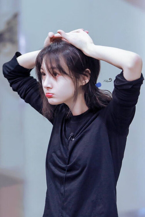 “季后赛高潮不断,强强对决引爆整场比赛热潮”,季后赛好嗨紧张