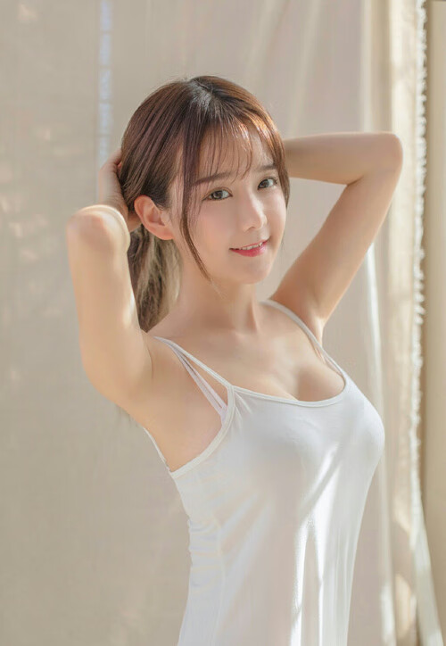 《电竞国王争夺战：年度总决赛唯一的冠军归属》，电竞王国书包网