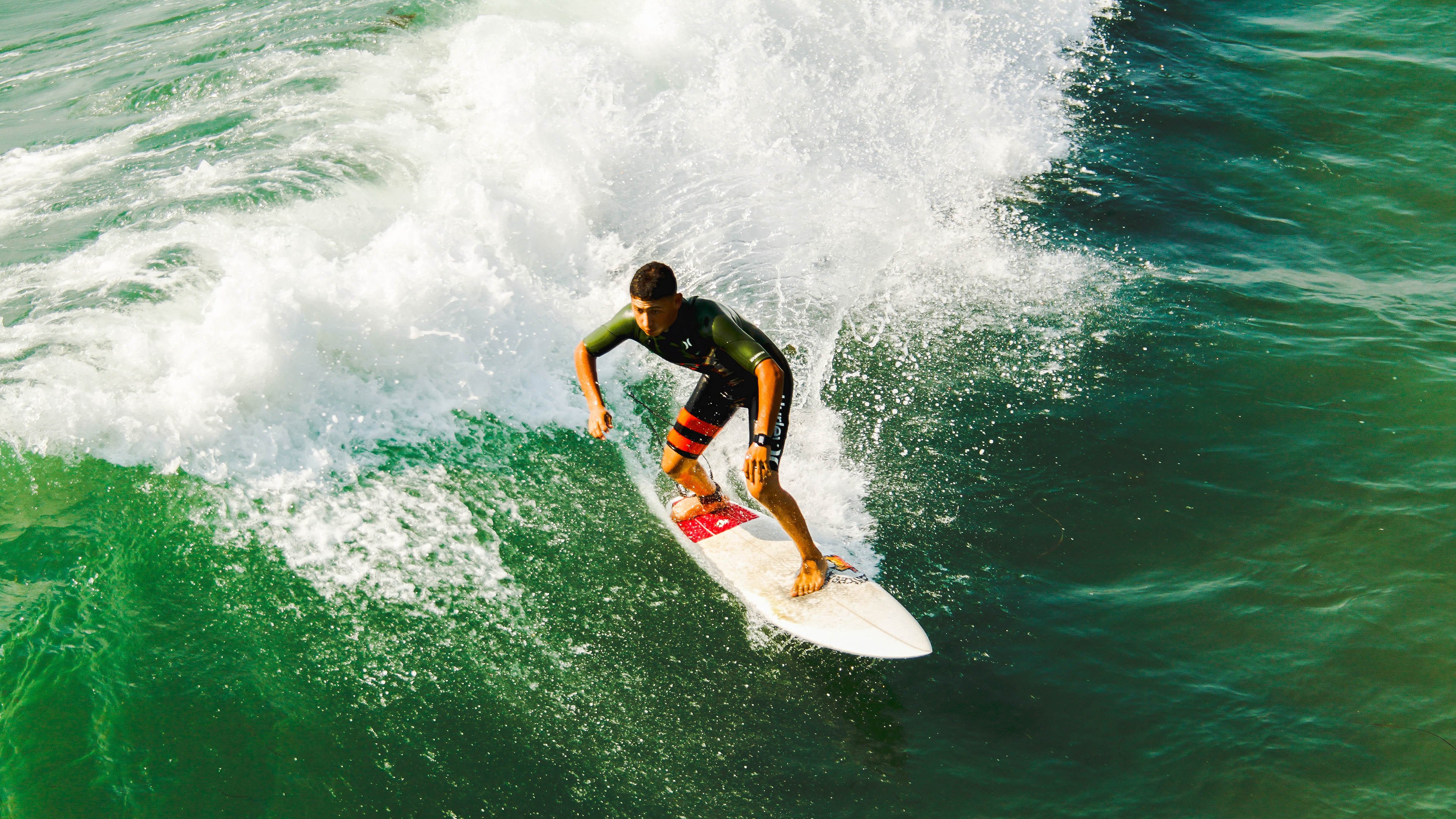 米兰双雄迎来关键战役，争夺意甲冠军